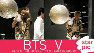 BTS 뷔 '슬로우 댄스와 함께!' [STARPIC] / BTS  V Arrival - at  at SBS Prism Tower 20230909