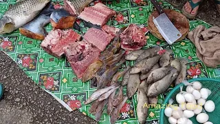 Vang Vieng market Laos food 2019