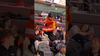 Gritty being Gritty 😂 (via @grittynhl) #shorts