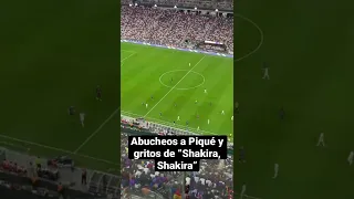 Abucheos a Piqué y Gritos de Shakira, Shakira