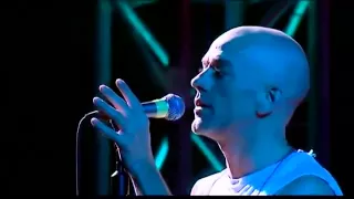 R. E. M. -  Everybody Hurts - Live