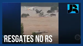 Corpo de Bombeiros do RS já resgatou mais de 3 mil pessoas de enchentes e enxurradas