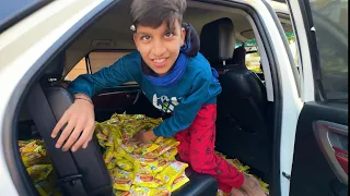 Surprising Piyush With Maggi 😍 In Car