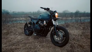 Honda CB 400 SF Scrambler motorcycle