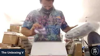 LIVE #UNBOXING V with Dave Portnoy