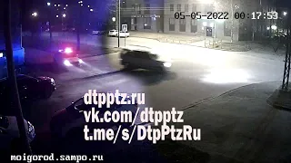 Ночью в центре Петрозаводска внедорожник пытался скрыться от патруля ДПС