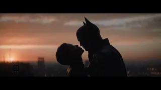 The Batman: Batman & Catwoman  Kiss (HD)