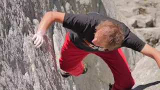 Free Solo Climbing: Janusz Gołąb - Zamarła Turnia