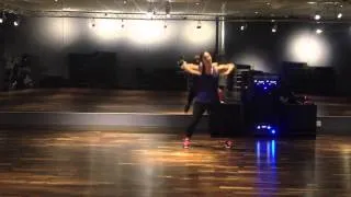 Dance Fitness "Que viva la vida" with Wisin