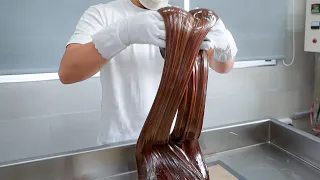 Handmade dragon's beard candy making in French way / 法式巧克力龍鬚糖 - Taiwanese candy store