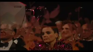 Björk watches Madonna's "Bedtime Story" live performance
