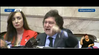 Milei la rompe en su primera sesión como diputado en el Congreso- 16/12/21