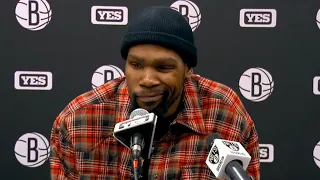 Kevin Durant reacts to Kyrie Irving dropping 60 points !