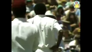 Andy Roberts at his best - so close to a hat trick vs Australia 1979/80 Third Test Adelaide Oval