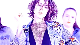 TINI - Девочка