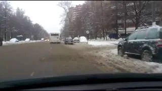 откоп авто после снегопада в Москве и песня в тему