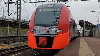 Электропоезда ЭС2Г «Ласточка» на платформе Петровско-Разумовская