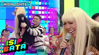 Vice Ganda gets tag-teamed by Vhong and Jhong | Isip Bata