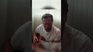 Ewan Mcgregor playing a cover of 'Endlessly' from Muse.