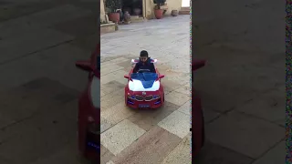 Spider-Man Conduit Voitures Cars Lightning McQueen et Ford Ranger    اصغر سيارة اصغر سائق boy play