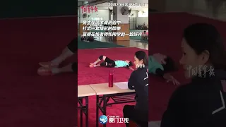 【大陸】真功夫！男生武術課上打醉拳