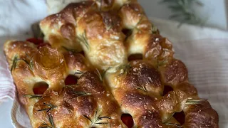 Bubbly sourdough focaccia! Big bubble no knead sourdough focaccia! Easy focaccia recipe