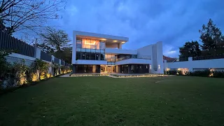 INSIDE a $ 6,000,000 MEGA MANSION IN RUNDA / HEATED ROOFTOP POOL / HOME THEATER / OUTDOOR JACUZZI