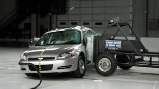 2006 Chevrolet Impala side IIHS crash test