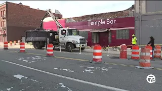 Detroit’s Temple Bar facade crumbles, now closed for repairs