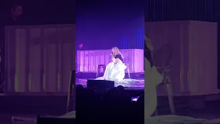 Lara Fabian Je suis malade (Ekaterinburg 05.10.2019)