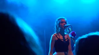 in the middle / concert end (2018) dodie o2 shepherd's bush london