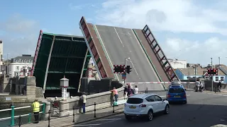 UK BRIDGE OPENS - Town Bridge, Weymouth 17/08/2019