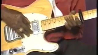 Albert Collins - Explain Riffs, Bending and Vibrato