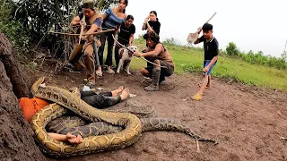 6 Brave Hunters With Pitbull Dog Confront 2 Ferocious Giant Pythons To Save Homeless Girl