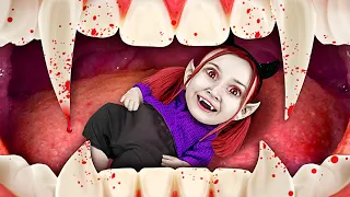 ¡Vampira Rica EMBARAZADA! 🧛🏻‍♀️ HACKS de VAMPIROS para la VIDA REAL por La La Vida Emojis