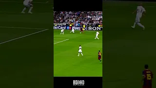 Messi Legendary Solo Goal vs Real Madrid #messi #barcelona #realmadrid #shorts #football