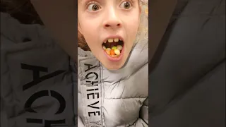 Что делать с жадностью🤣 #shorts #дети #доброеутро #юмор #tiktok #милана