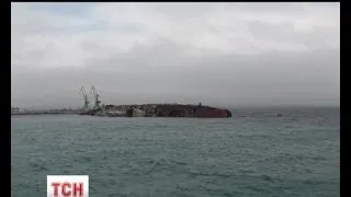 Росіяни не пожаліли свій корабель, аби блокувати український флот