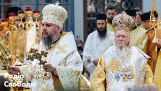 Вселенський патріарх Варфоломій в Україні: тисячі вірян прийшли на літургію