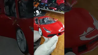 FERRARI 488 1/18 Burago