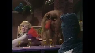 The Muppet Show - 114: Sandy Duncan - “A Nice Girl Like Me” (1976)