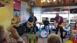 Los Straitjackets Live In Store Vinyl Renaissance October 2018