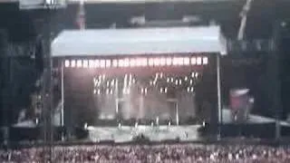 Metallica Wembley Opening Song