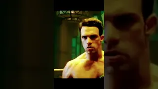 📹 Donnie Yen vs Darren Shahlavi in the film IP MAN 2