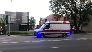 *OLD VIDEO* Tartu kiirabi vilkuritega / Estonian ambulance responding in Tartu