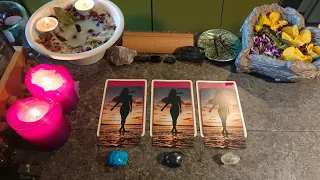 Osjećaji i misli vaše osobe prema vama! + igra💗 ljubavno tarot čitanje 💖