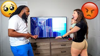 BROKEN TV PRANK ON GIRLFRIEND! *GONE WRONG*