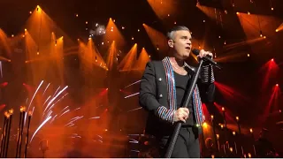 Robbie Williams “Feel”/“Angels”/“My Way” (Live in Las Vegas 3/6/2019)