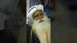 Una sonrisa no es un acto | Sadhguru #shorts