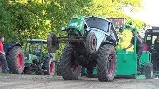 Deutz luftgekühlt attractive Female Tractor Pulling 2014